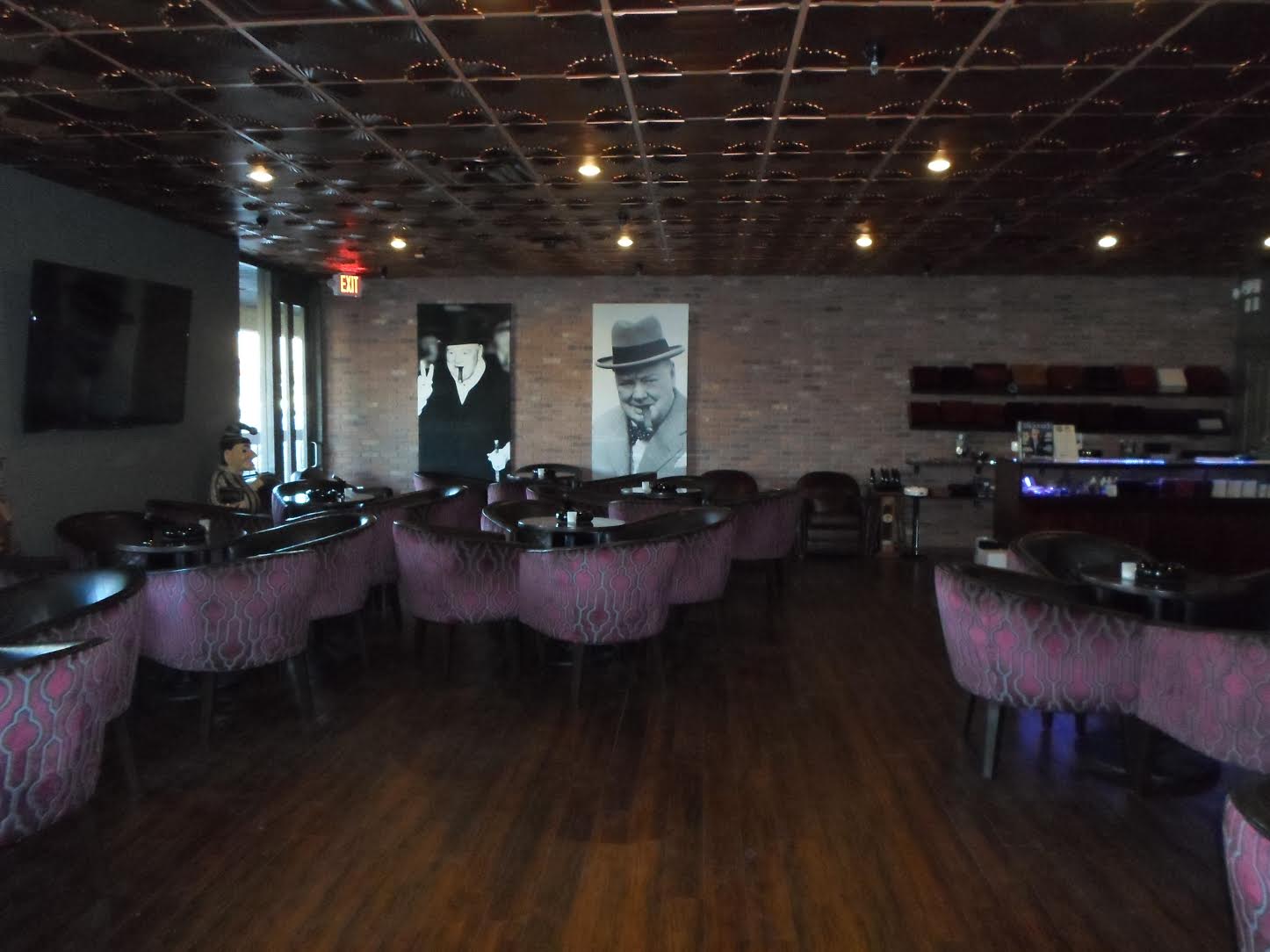 Cigar Bar picture